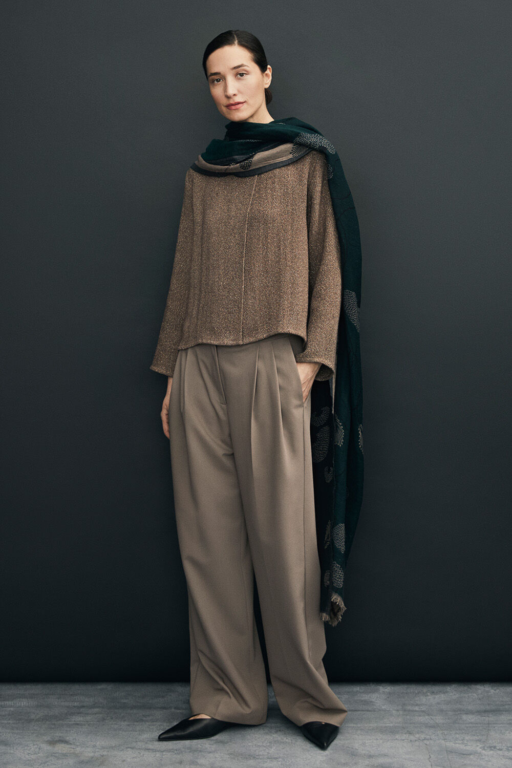 Julitta Jacket - Falcon, Alissira Wool Scarf - Ponderosa Pine, Pivora Trousers - Falcon