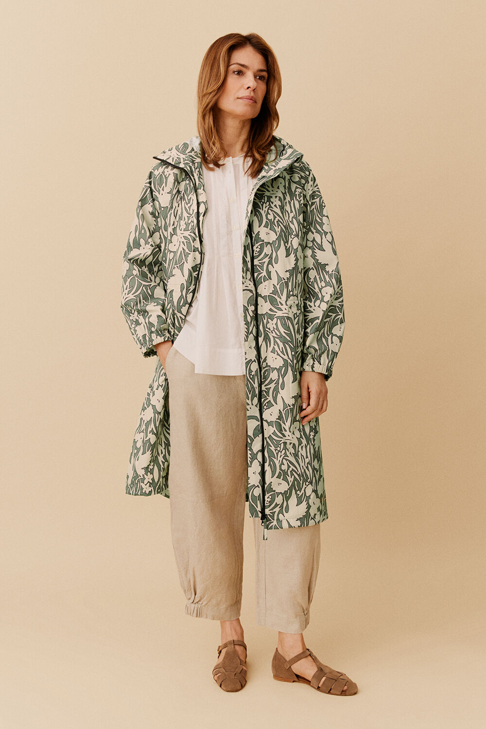 Masai coats for women. Elegance and comfort for all seasons Masai coats for women. Elegance and comfort for all seasons