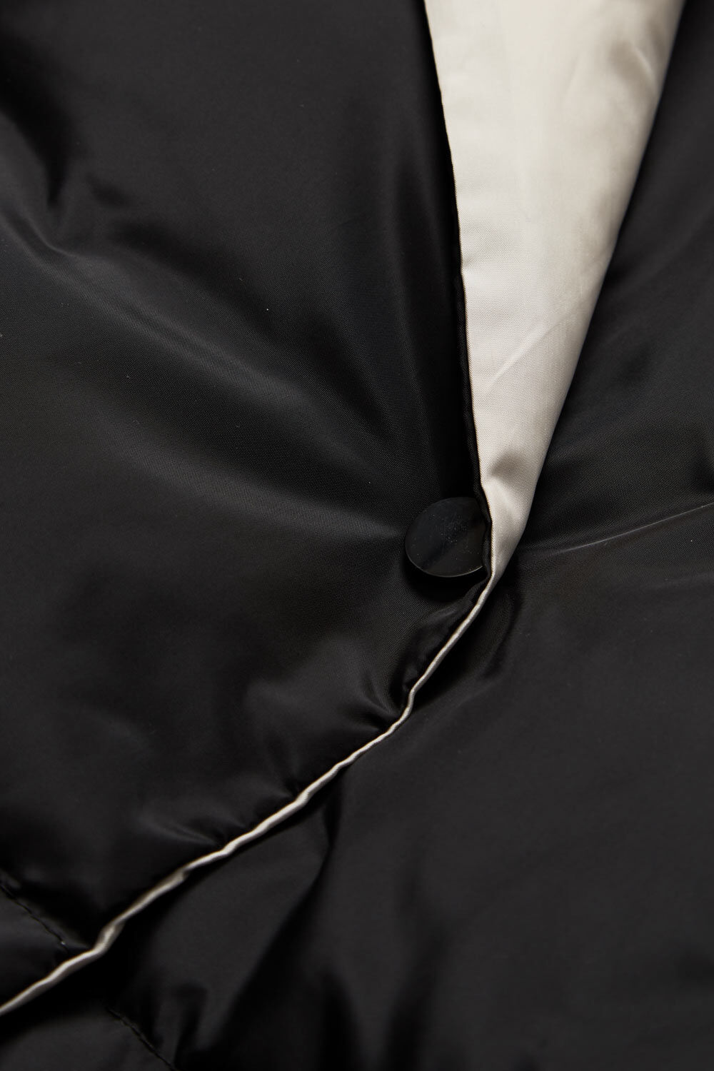 TUSNA DOWN COAT, Black/Pumice