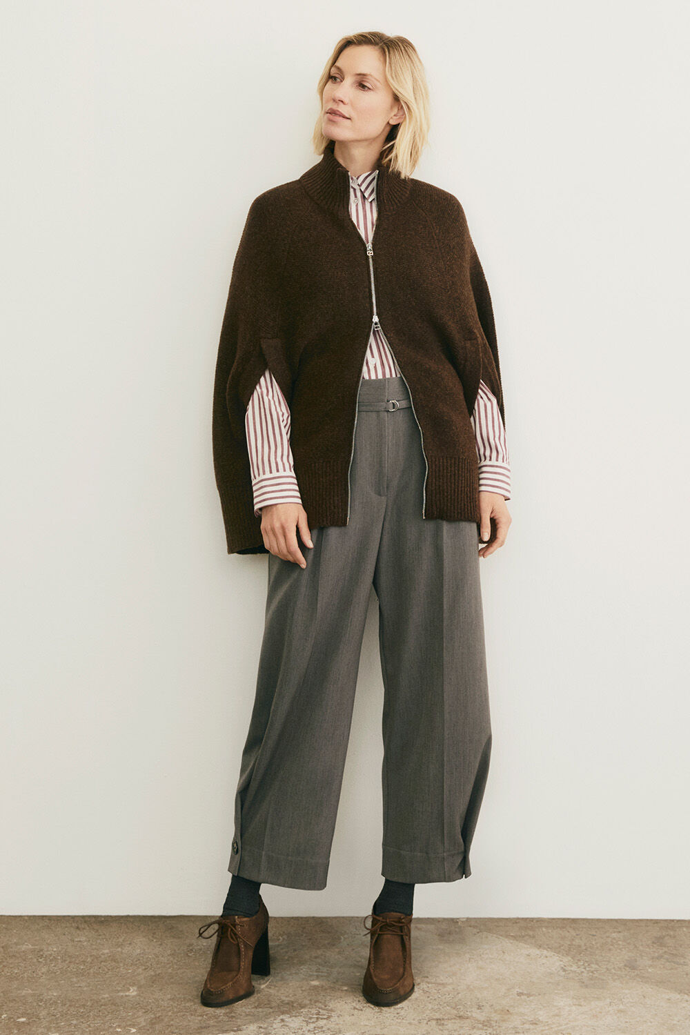 Girelle Tunic - Fig, Lilian Wool Poncho - Slate Black, Peponi Trousers - M. Grey mel.