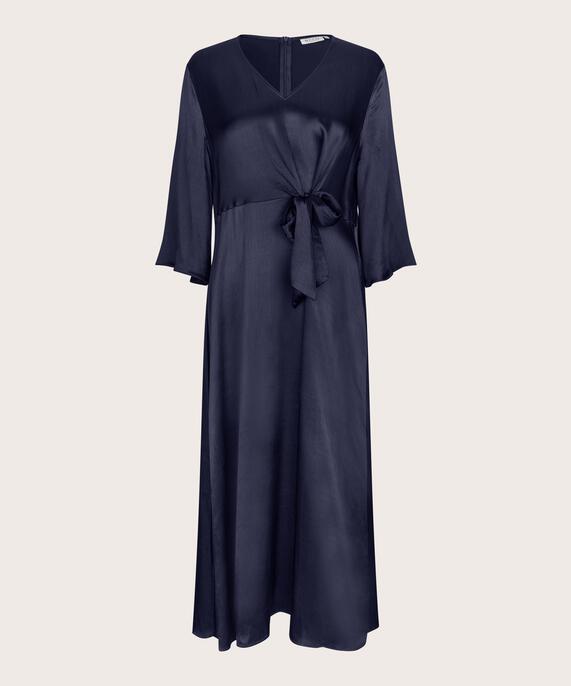 Midnight Elegance Elegant winter collection in deep red & navy from Masai Midnight Elegance Elegant winter collection in deep red & navy from Masai