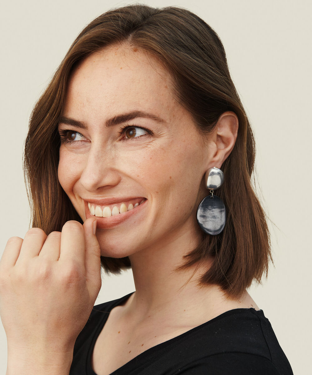 REVENA EARRINGS, Black