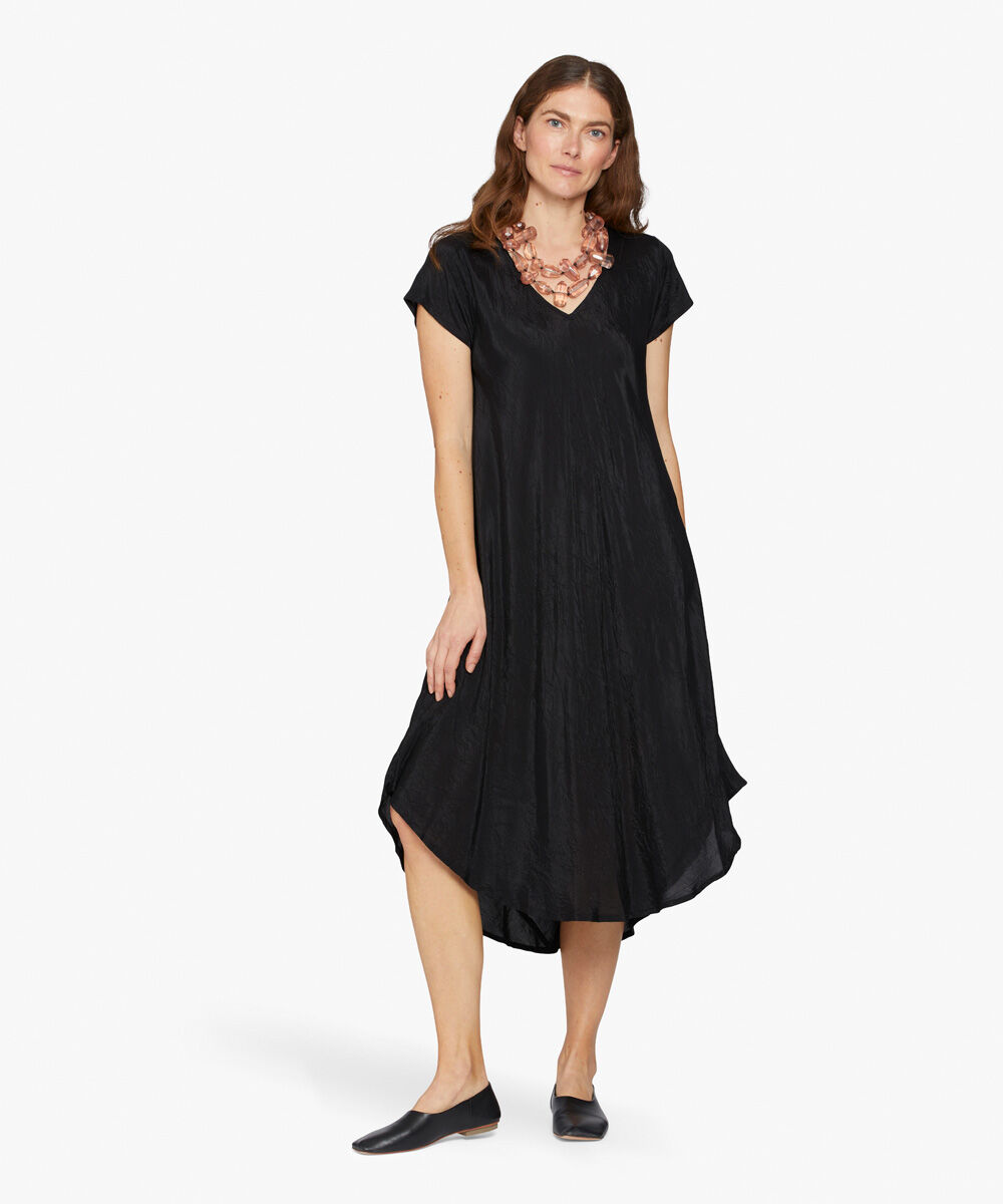 ROSE NECKLACE, Winetasting